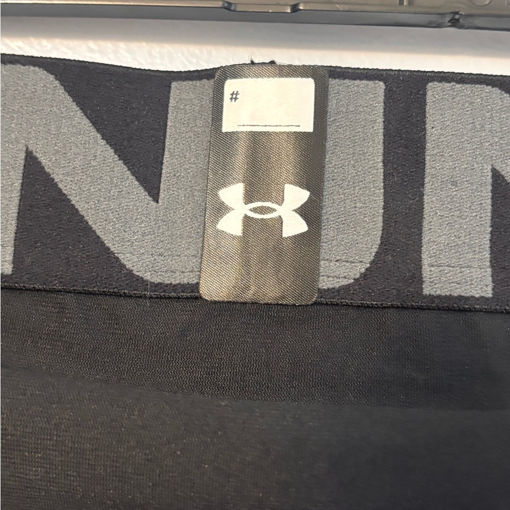 Under Armour Black Compression Shorts with Logo Men’s  Sz M. NWT - Picture 5 of 7
